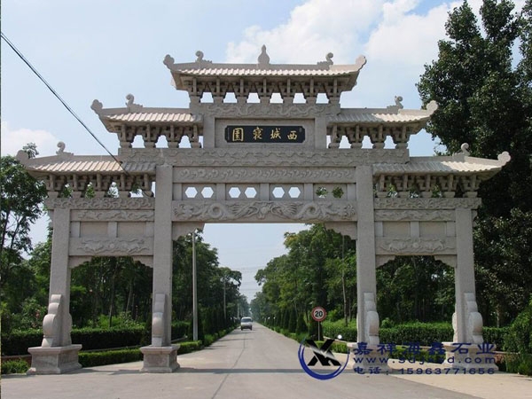 双龙三门石雕牌坊